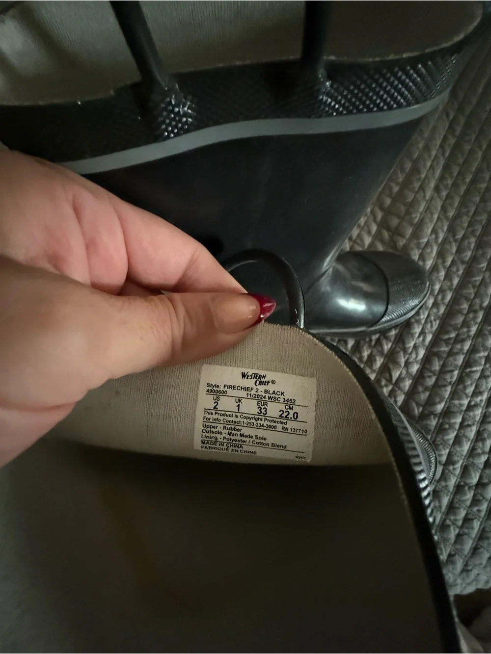 Black kids Rain Boots with Textured Toe